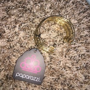 Bangle bracelet